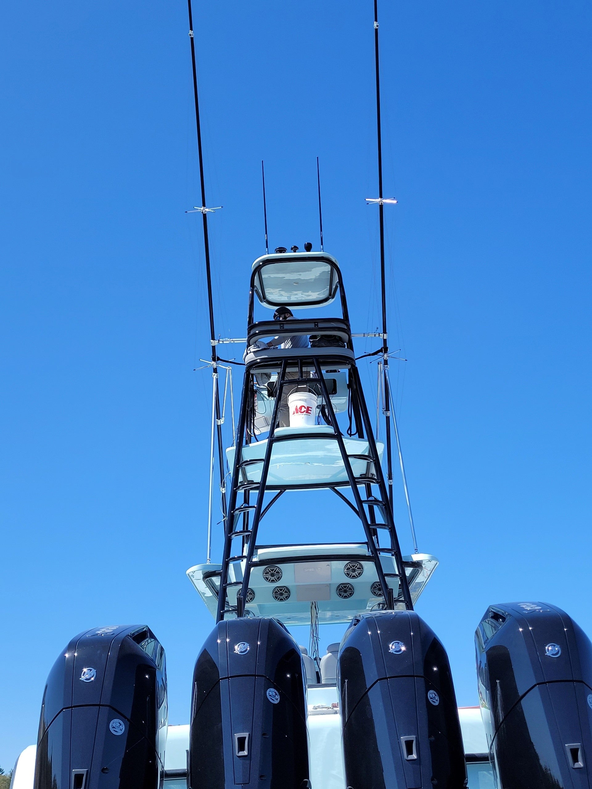 Carbon Fiber Tournament Outrigger Systems